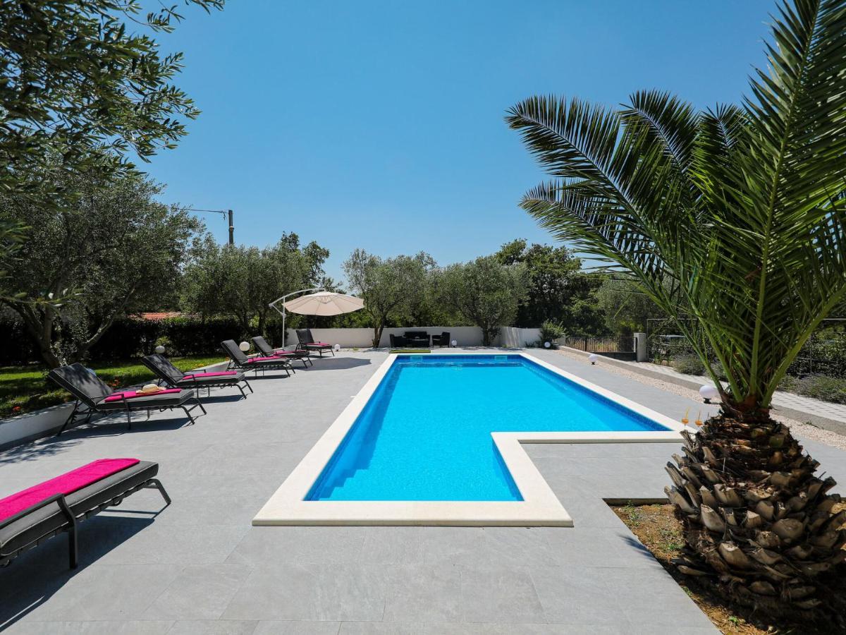 Lovely Holiday Home In Policnik With Private Pool מראה חיצוני תמונה
